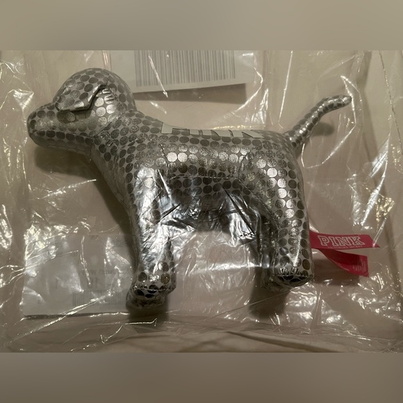 RARE PINK VICTORIA’S SECRET MINI DOG. - Picture 9 of 11